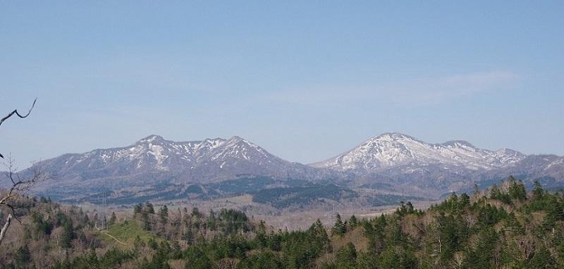 残雪の峰々.jpg